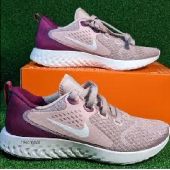 Nike Legend React Plum Chalk Woman’s Sz 11 Pink Plum Runners - Picture 1 of 8